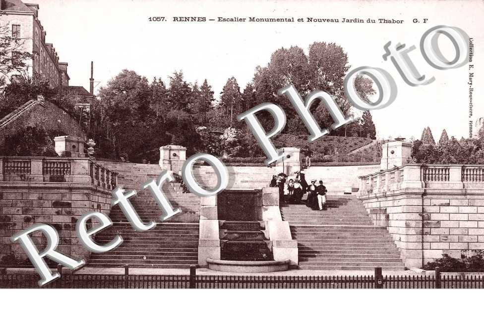 ESCALIER MONUMENTAL ET NOUVEAU JARDIN DU THABOR