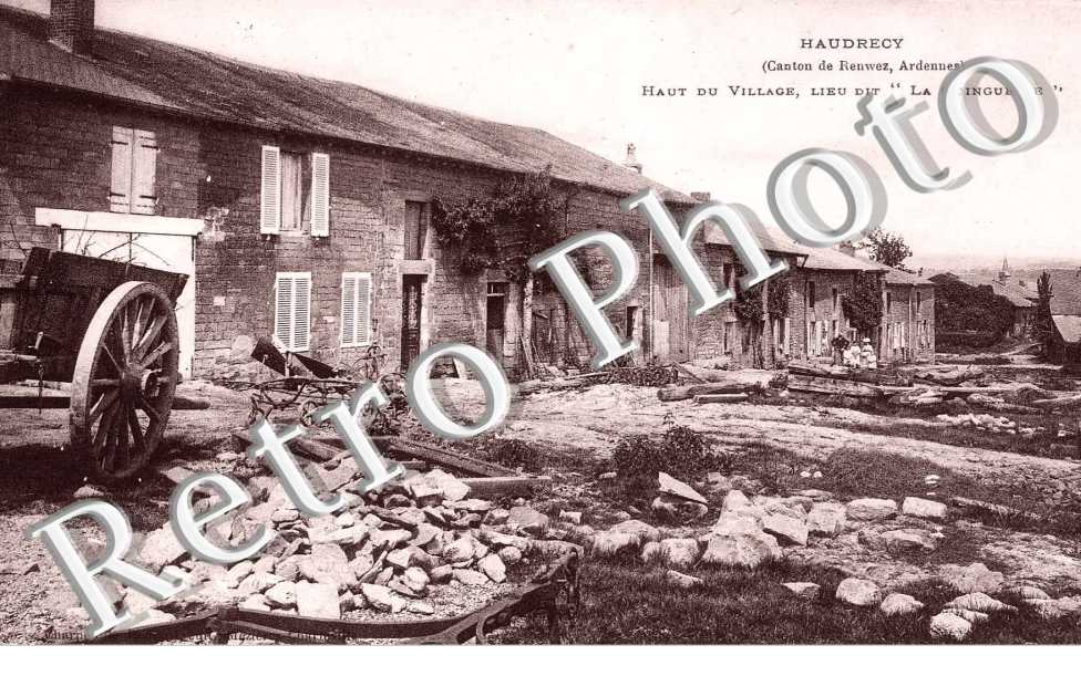 haut du village, lieu dit "la Guinguette"