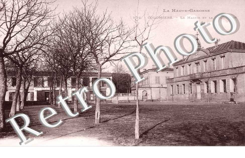 La mairie et la promenade