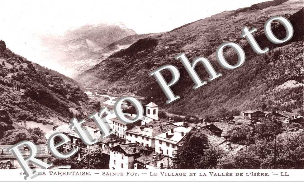 Le Village et la Vallee de l'Isere