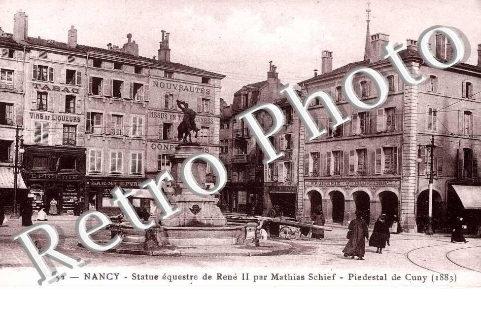 Place Saint Epvre   STATUE equestre de Rene II par Mathias Schief  Piedestal de Cuny (1883)