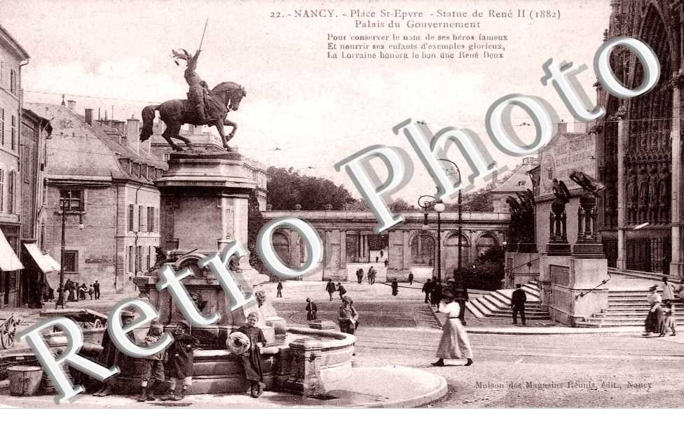 Place Saint-Epvre STATUE DE RENE II