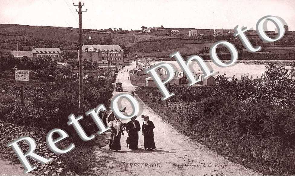 TRESTRAOU  LA DESCENTE A LA PLAGE 