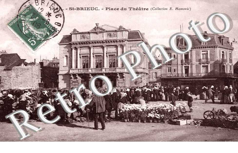 PLACE DU THEATRE