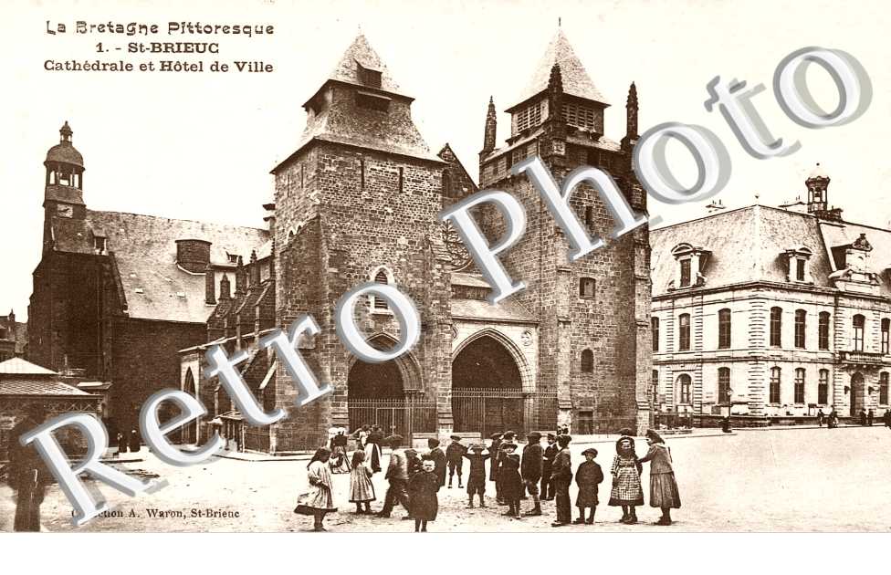 cathedrale et hotel de Ville