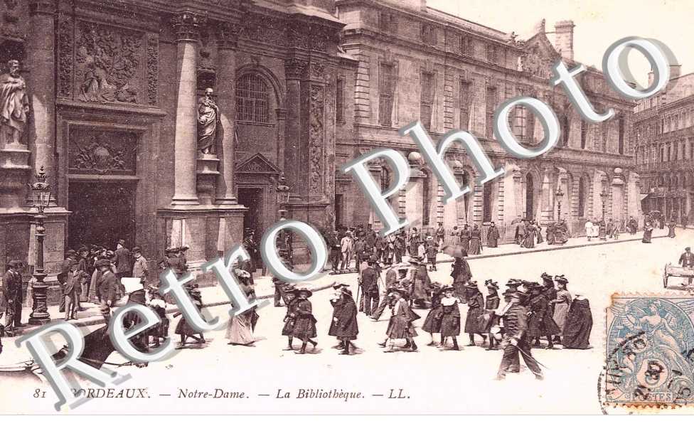 NOTRE DAME - LA BIBLIOTHEQUE