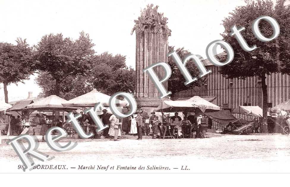 Marche Neuf et fontaine des Salinieres