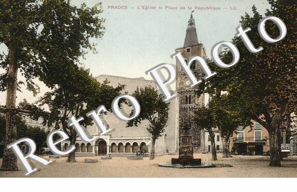 l'eglise et place de la Republique