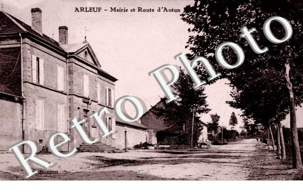 mairie et route d'Autun