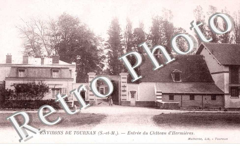 entree du chateau d'Hermieres