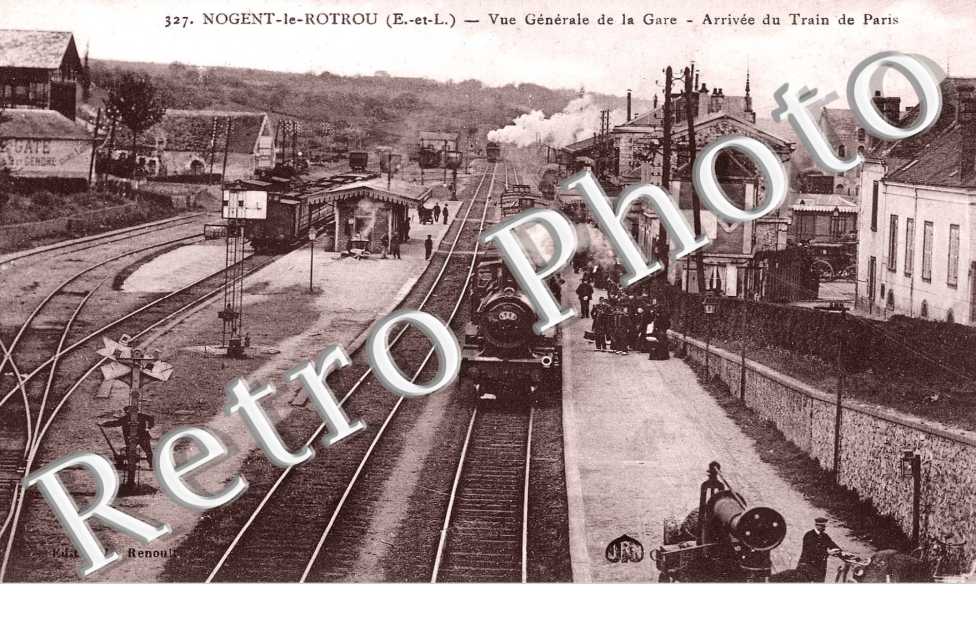 vue generale de la gare, arrivee du train de paris