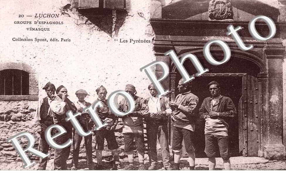 GROUPE D'ESPAGNOLS VENASQUE 