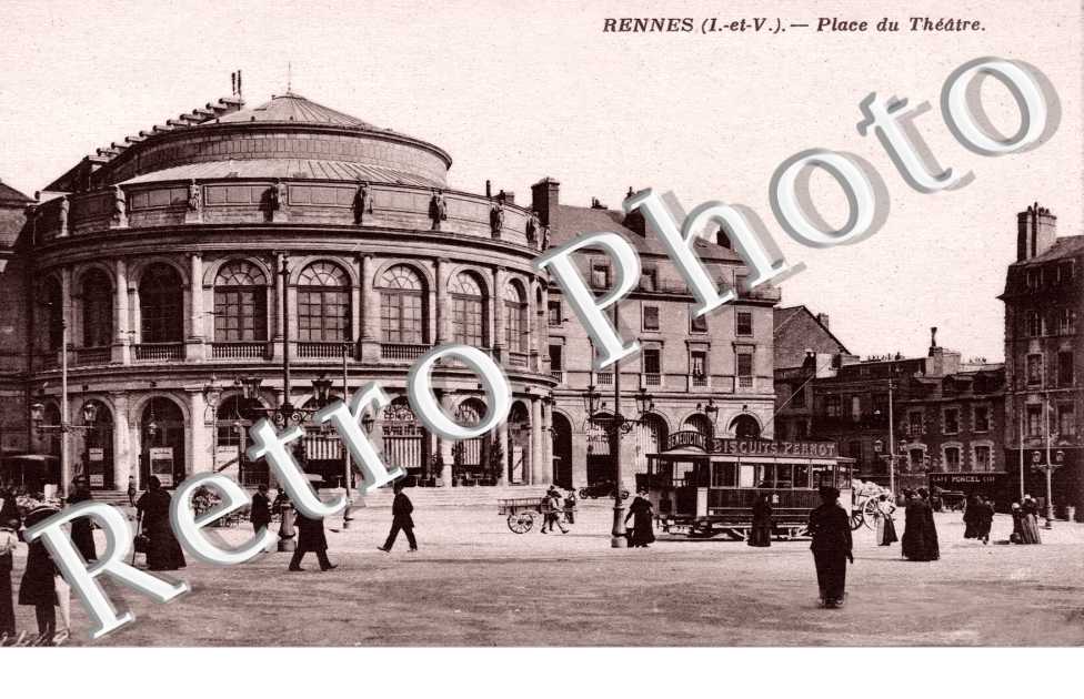 place du theatre