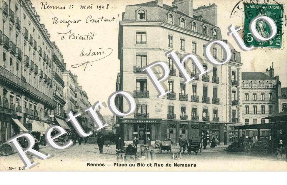 place au Ble et rue de Nemours