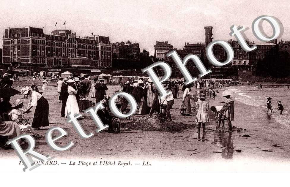 LA PLAGE ET L'HOTEL ROYAL