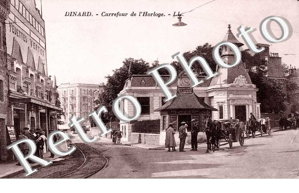 CARREFOUR DE L'HORLOGE