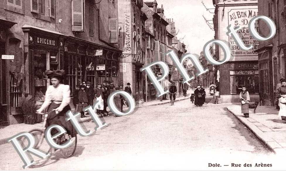 Rue des Arenes