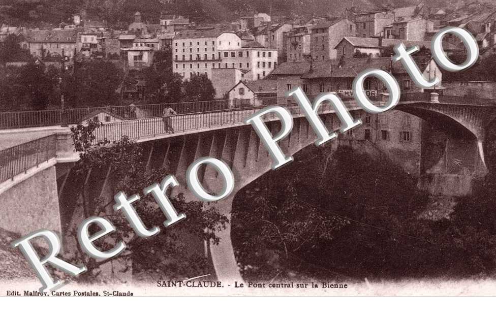 LE PONT CENTRAL SUR LA BIENNE