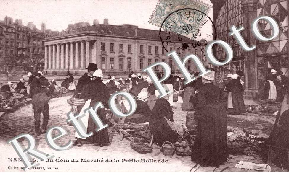 UN COIN DU MARCHE DE LA PETITE HOLLANDE