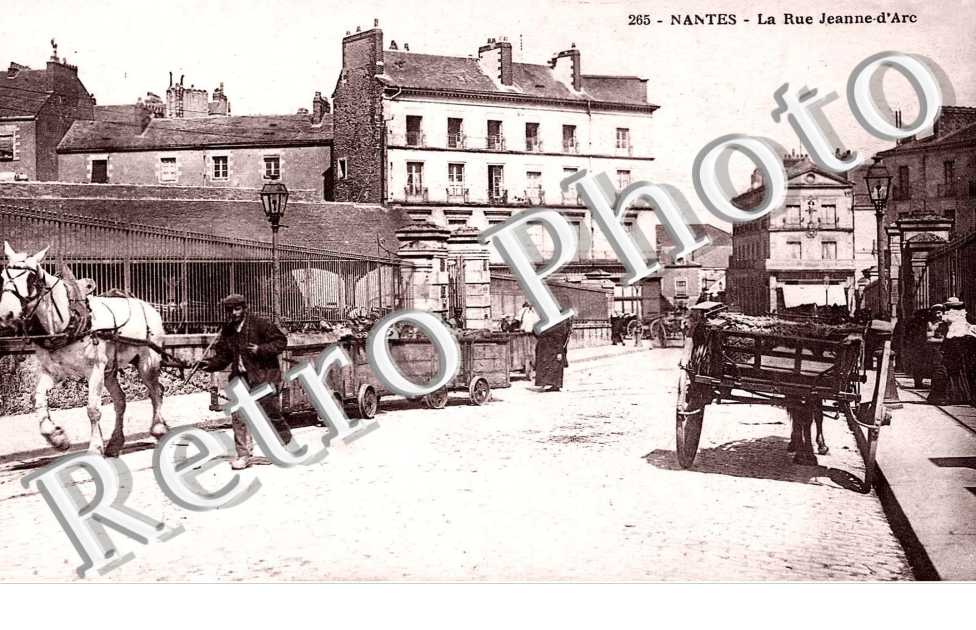 LA RUE JEANNE D'ARC