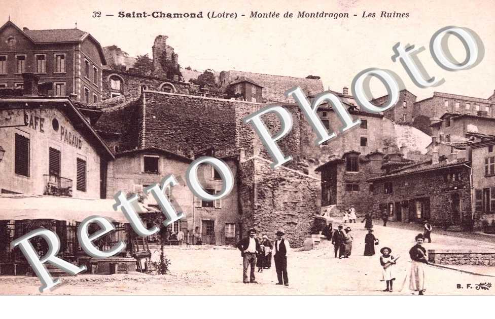 montee de Montdragon, les ruines