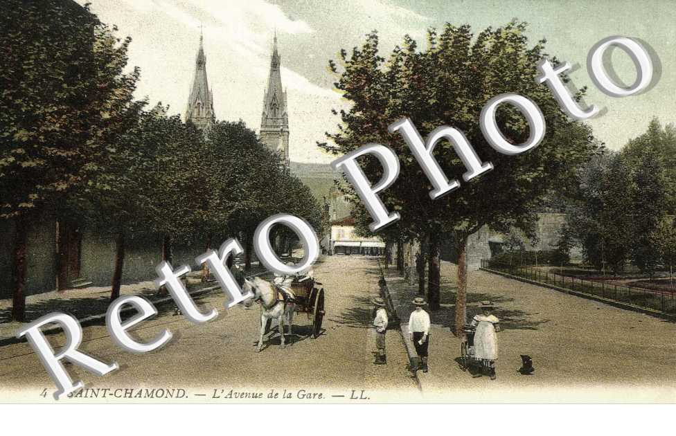 l' avenue de la Gare