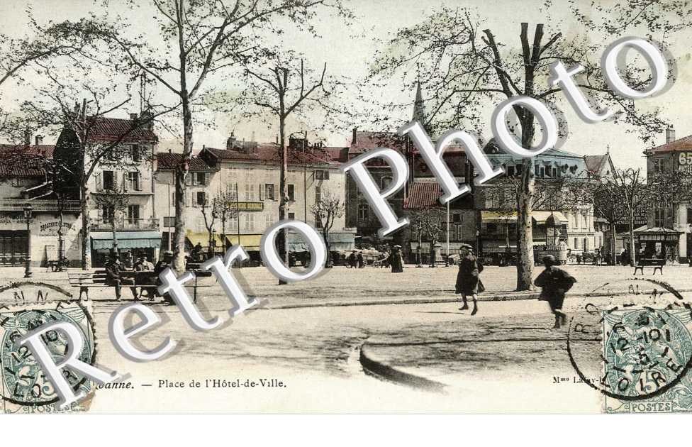 place de l'hotel de ville (couleur)