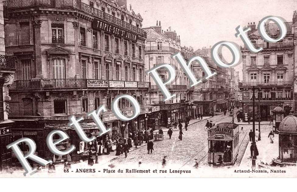  LA PLACE DU RALLIEMENT ET RUE LENEPVEU
