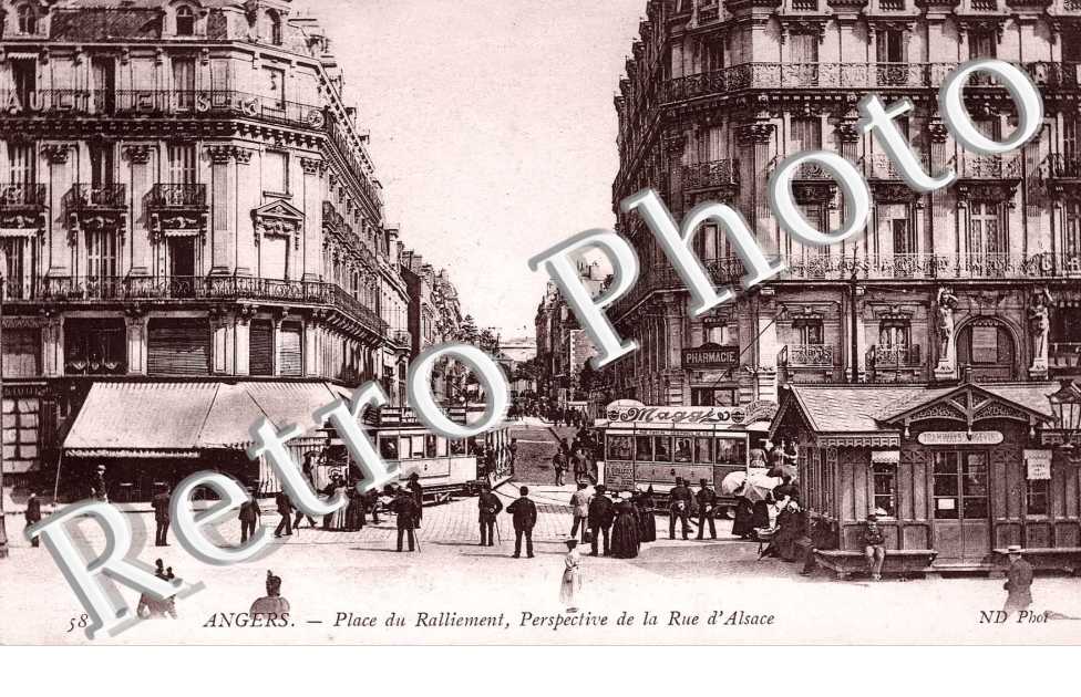 Place du Ralliement,  perspective de la rue d'Alsace
