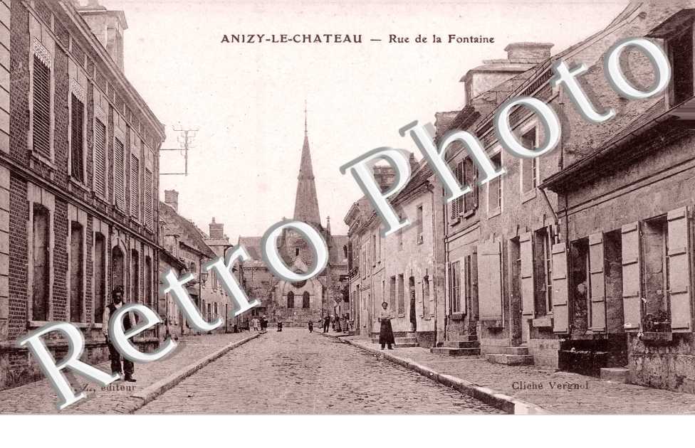 Rue de la fontaine