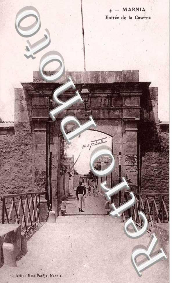 Entree de la caserne