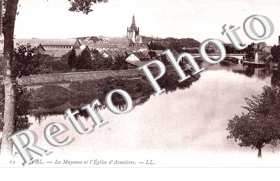 LA MAYENNE ET L'EGLISE D'AVESNIERES