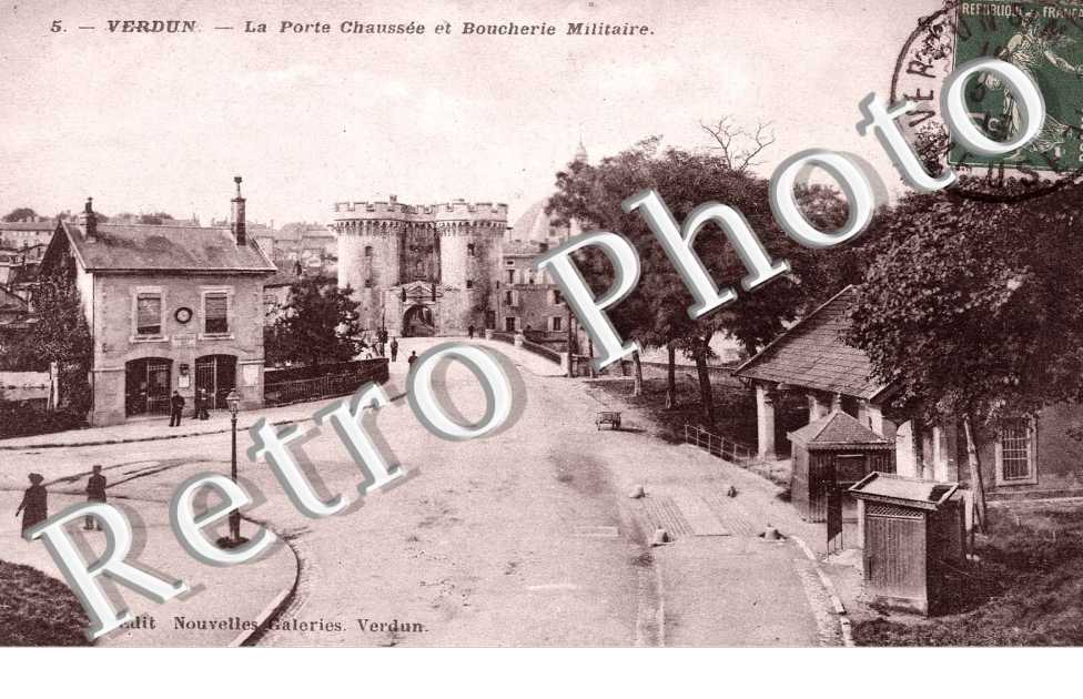LA PORTE CHAUSSEE ET BOUCHERIE MILITAIRE