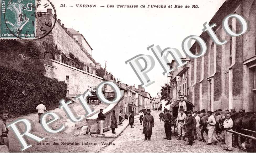 les terrasses de l'Eveche et rue de Ru