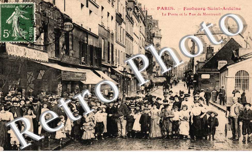 Faubourg Saint Antoine - La Poste et la rue de Montreuil