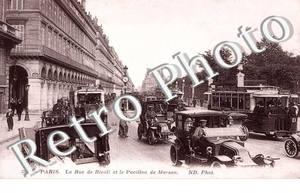 la rue DE RIVOLI  et le pavillon de Marsan