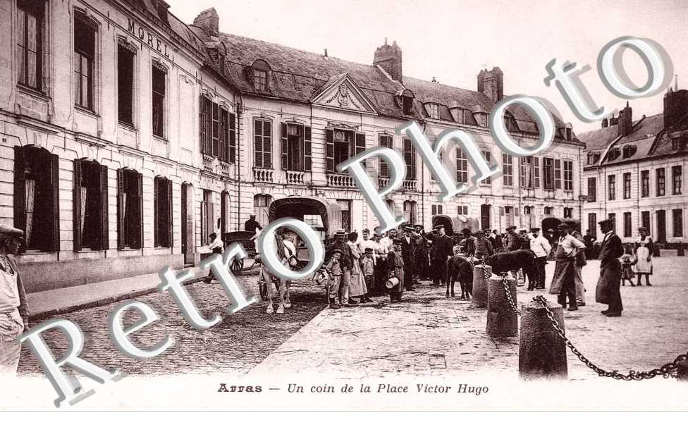 la Place Victor-Hugo