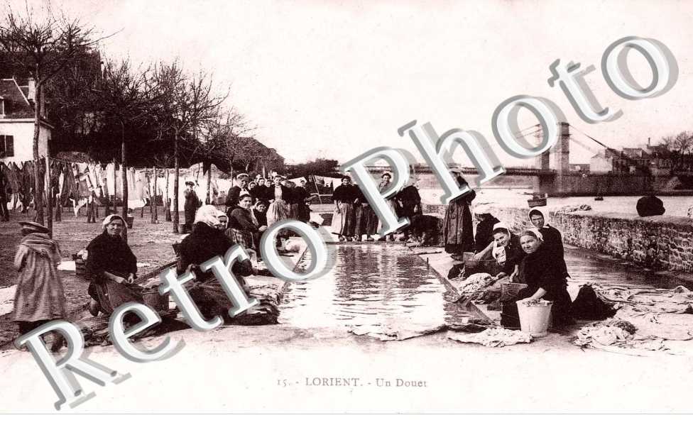 un Douet (lavoir - laveuses)