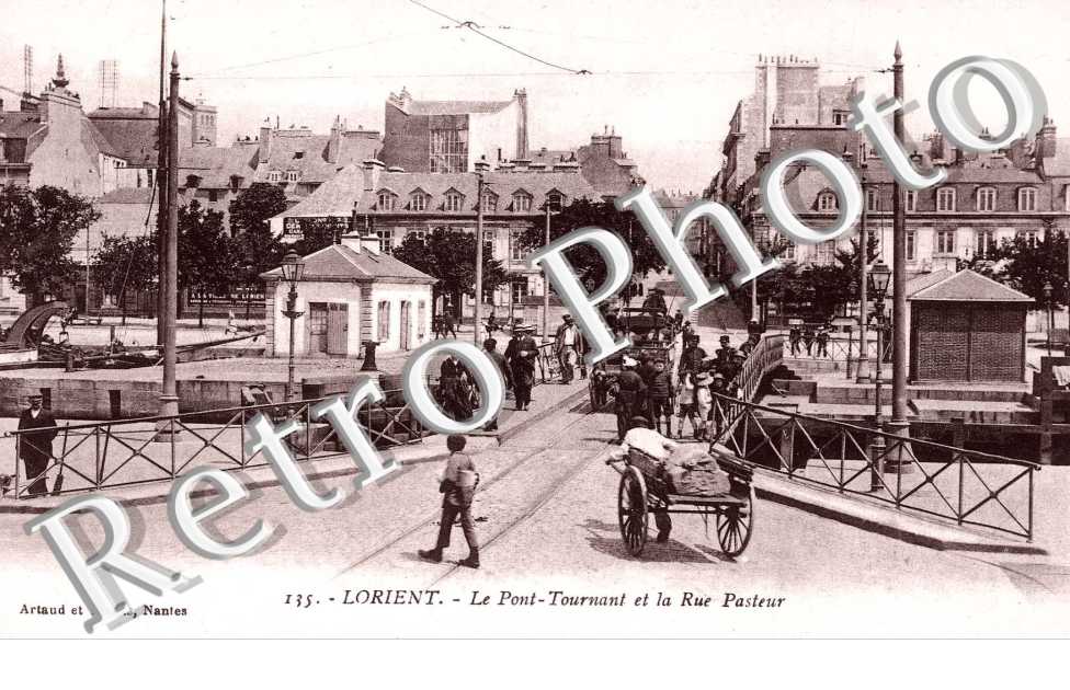  LE PONT TOURNANT ET LA RUE PASTEUR