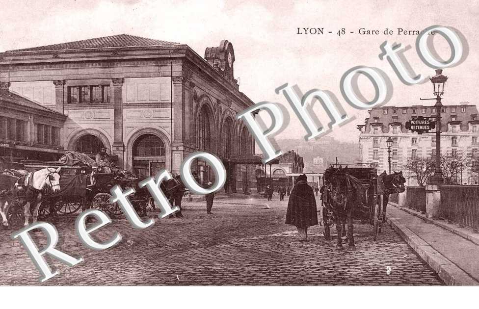 GARE DE PERRACHE