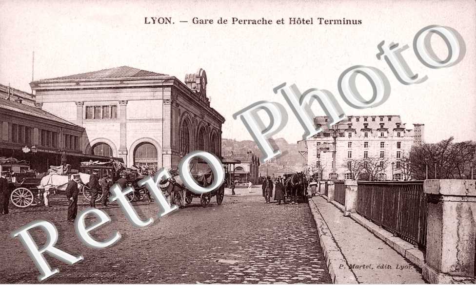 gare de Perrache et hotel Terminus
