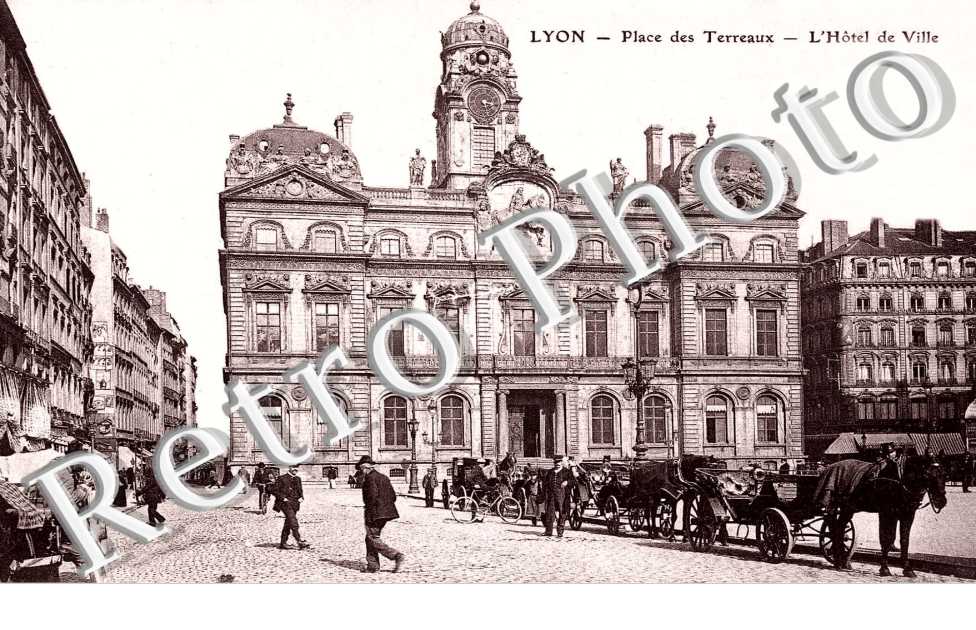 HOTEL DE VILLE - Place des Terreaux