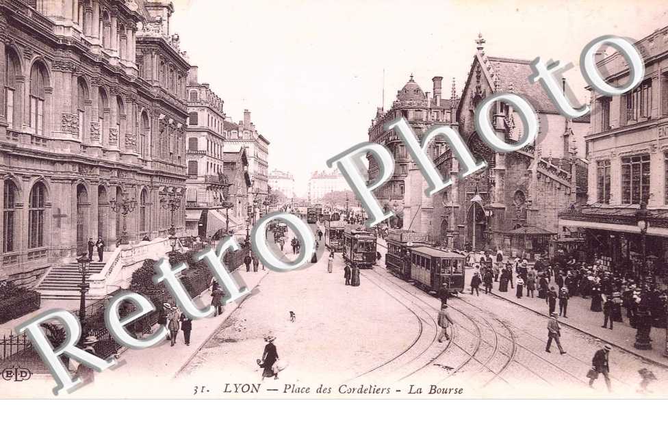 PLACE DES CORDELIERS - LA BOURSE