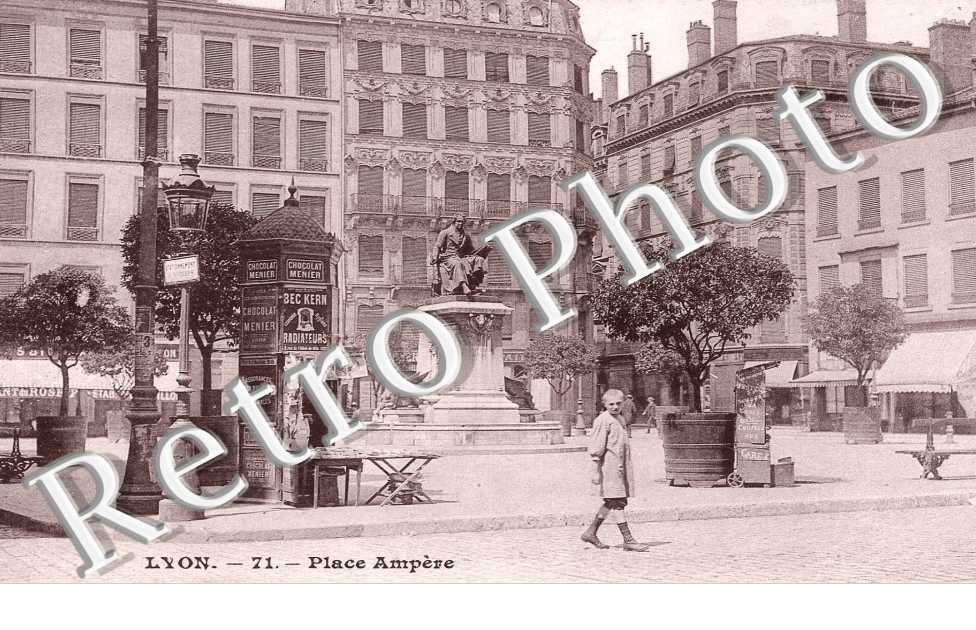 PLACE AMPERE