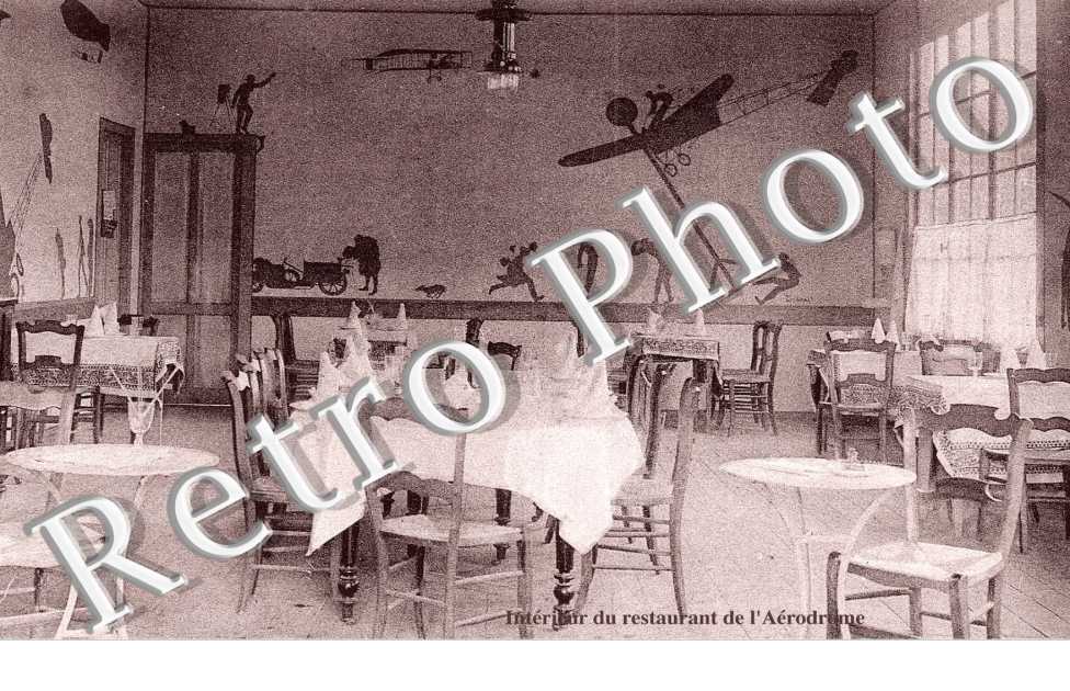 INTERIEUR DU RESTAURANT DE L'AERODROME