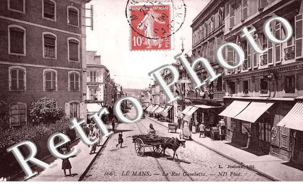 LA RUE GAMBETTA