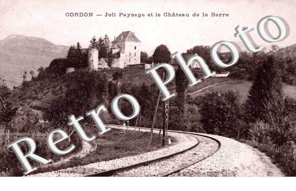 Joli paysage et le Chateau de la Barre