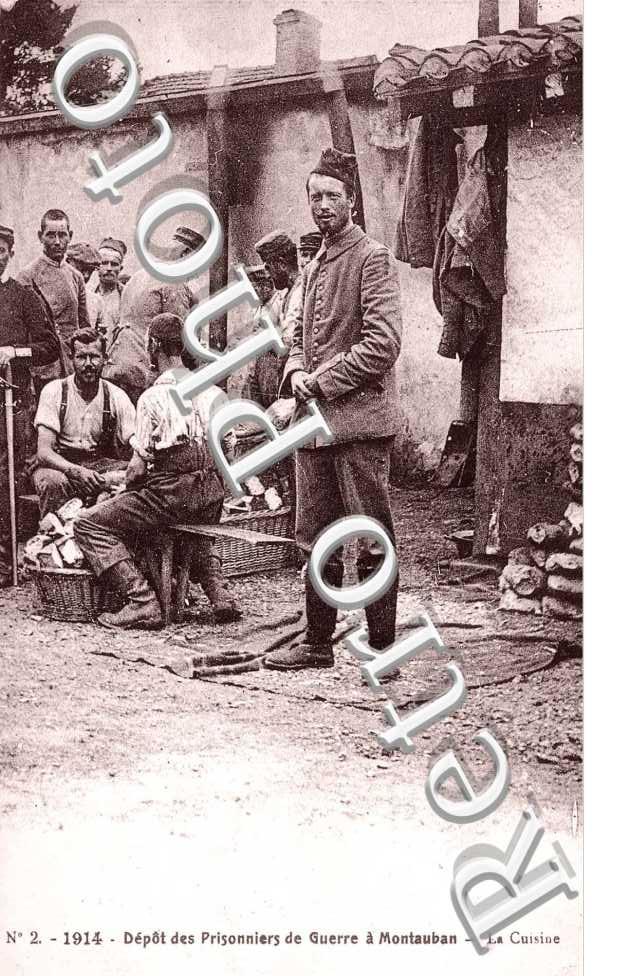 DEPOT DES PRISONNIERS DE GUERRE A MONTAUBAN. LA CUISINE
