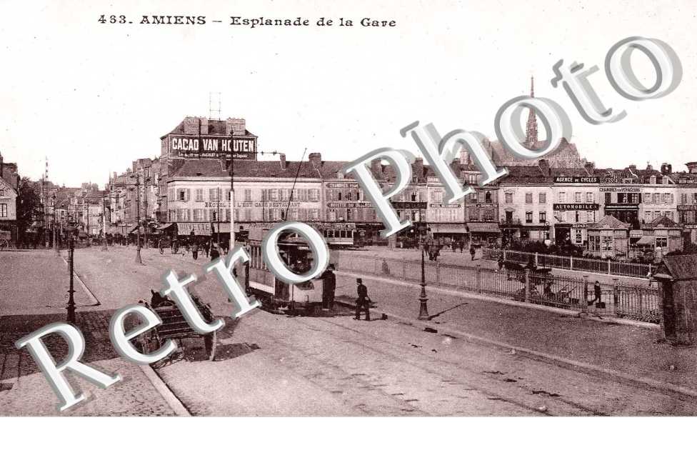 Esplanade de la gare