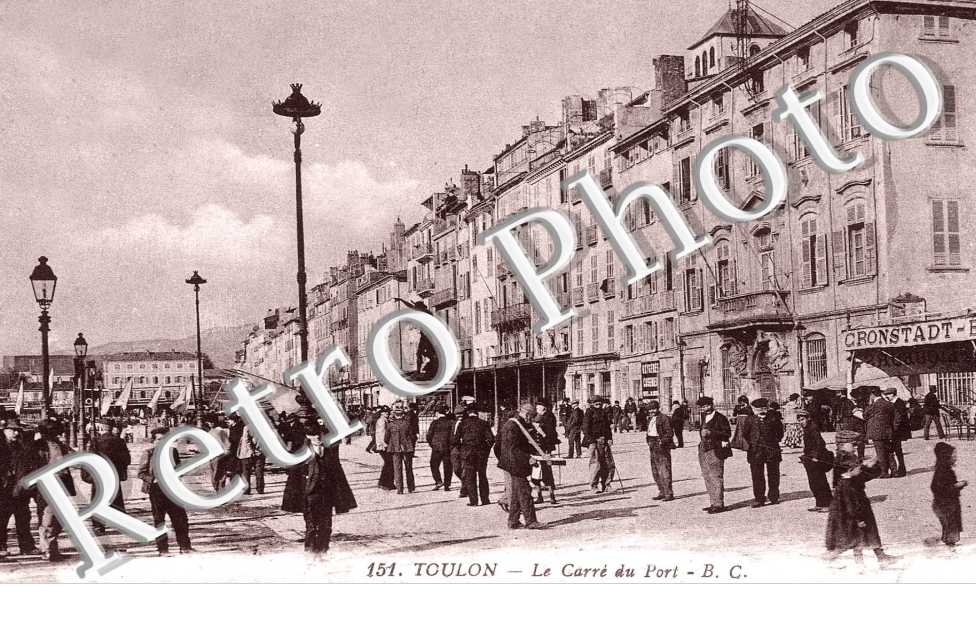LE CARRE DU PORT